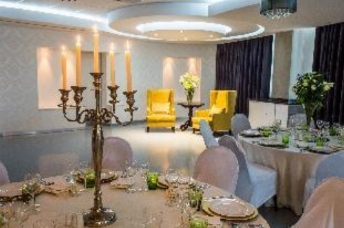 Genesis All-Suite Hotel image 2
