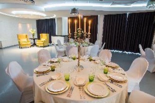 Genesis All-Suite Hotel image 4